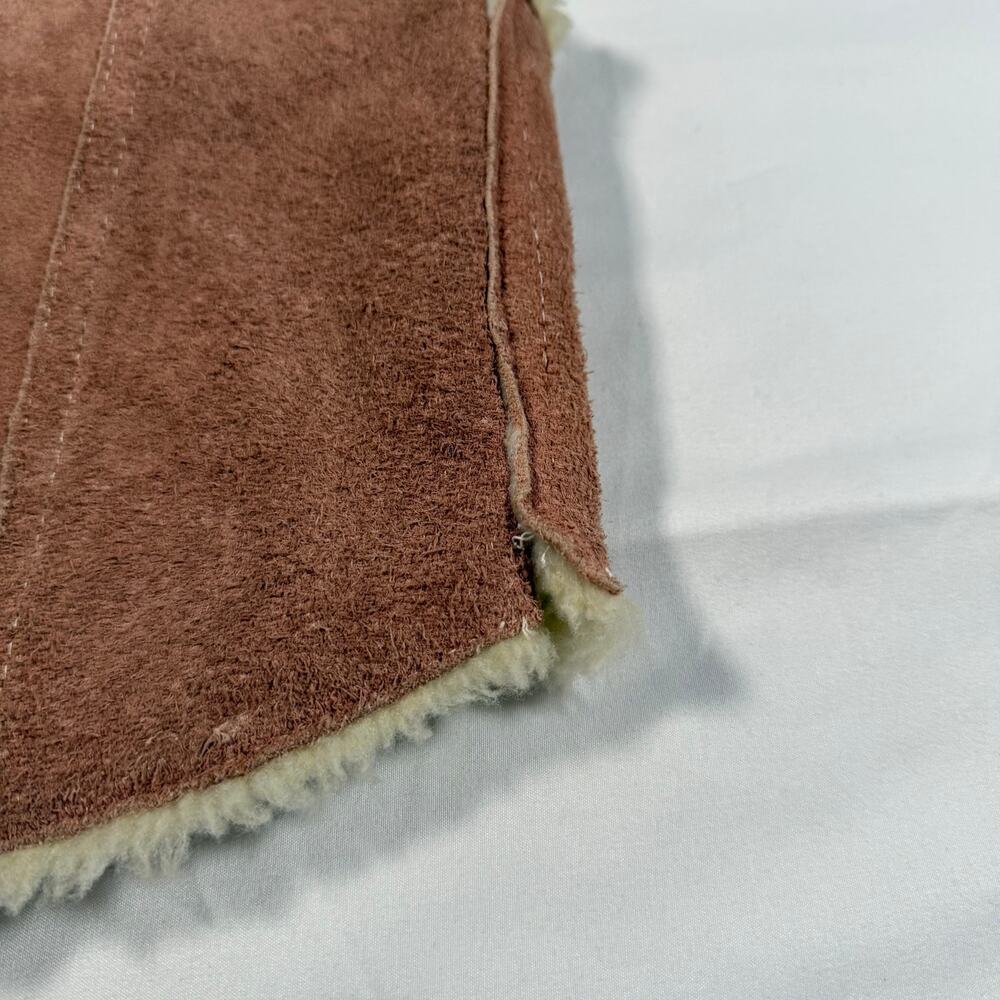 Vintage genuine suede leather sherpa lined vest boys small/medium - Picture 5 of 7